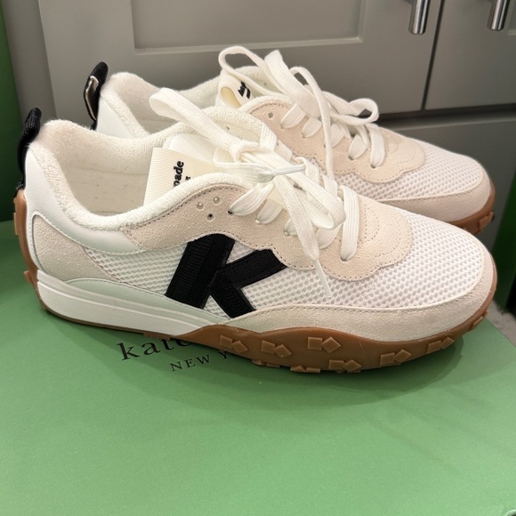 K as in Kate Runner true white mesh shoes in size 8.5 - Picture 14 of 14